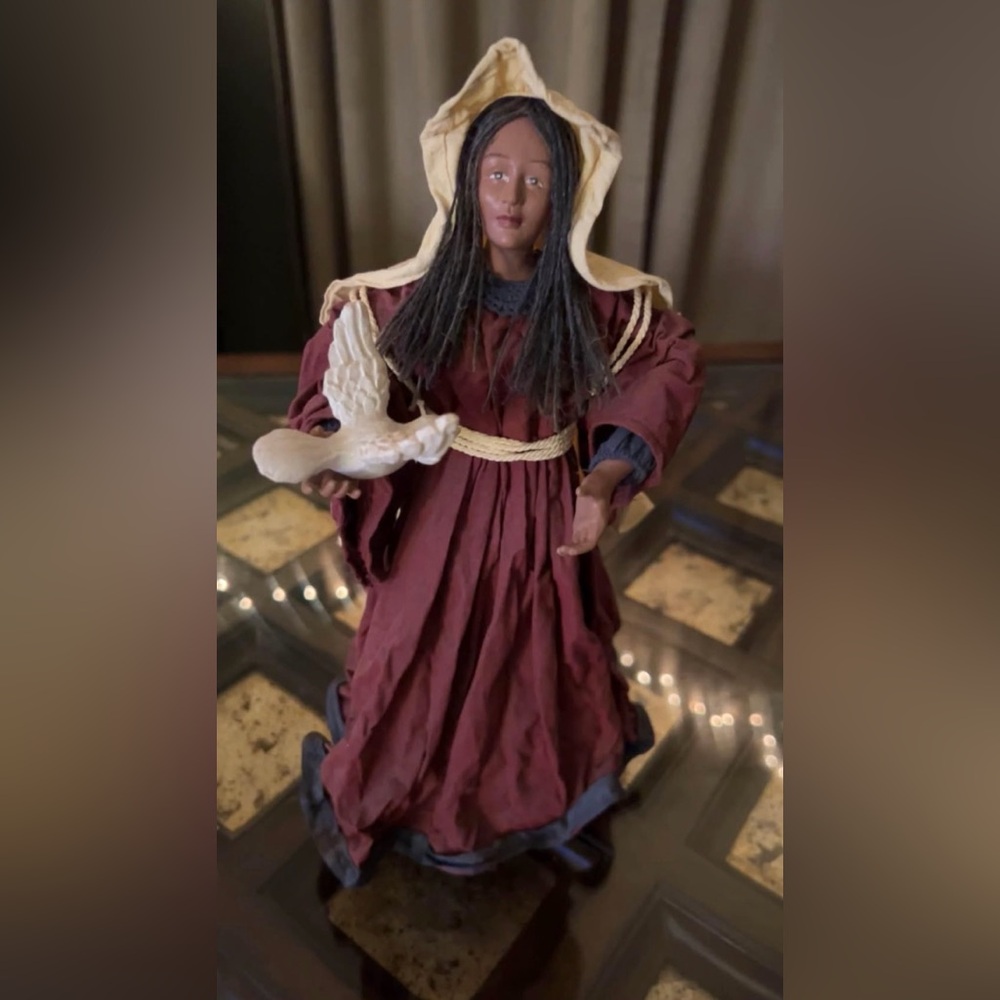 House of Lloyd Christmas Tree
Topper Lady of Peace Table
Decoration 1997